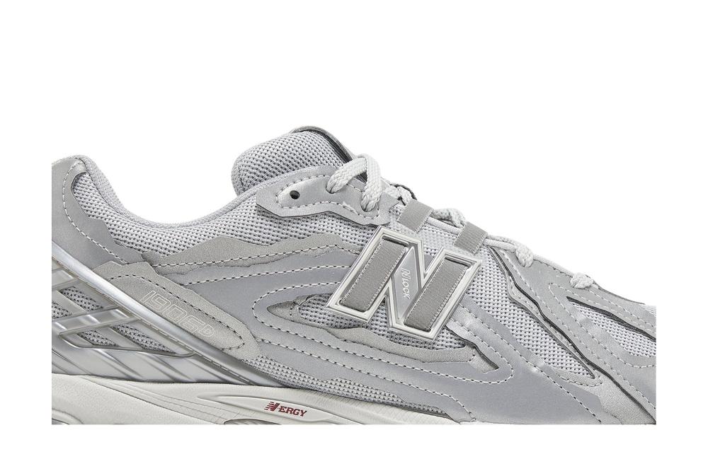 1906D 'Protection Pack - Silver Metallic'