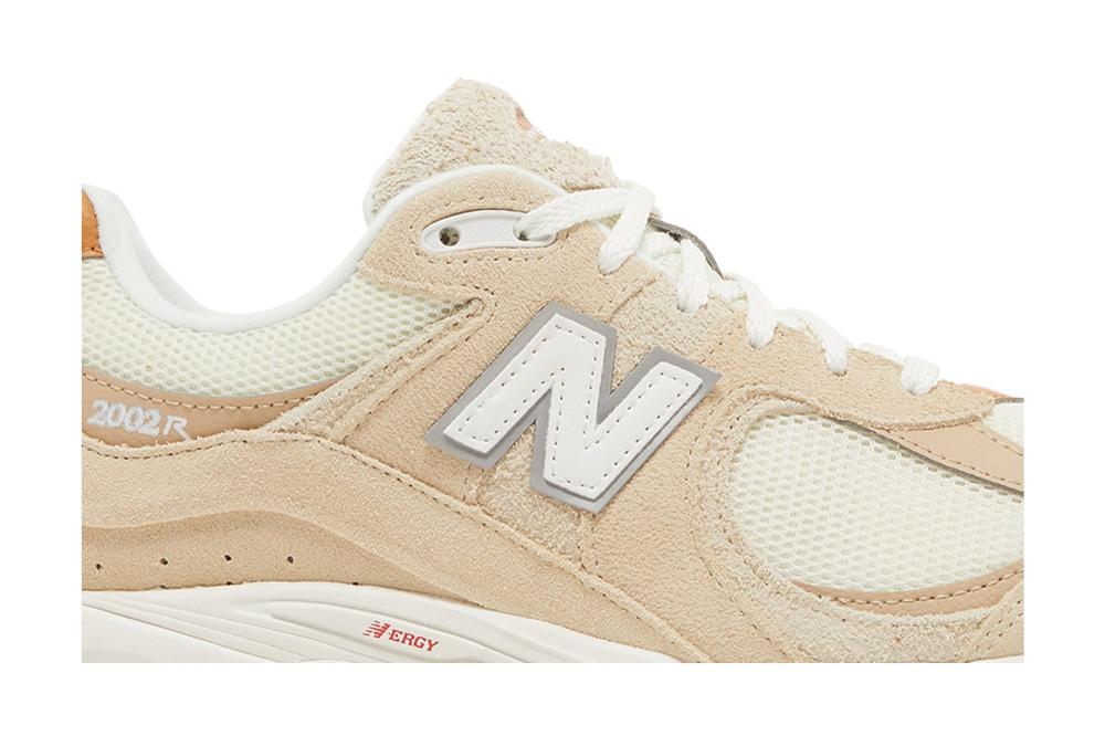 2002R 'Sandstone'