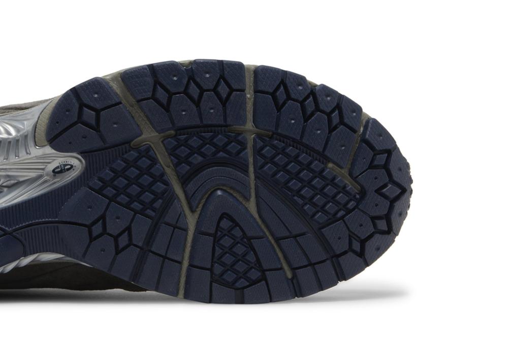 2002R GORE-TEX 'Castlerock Natural Indigo'