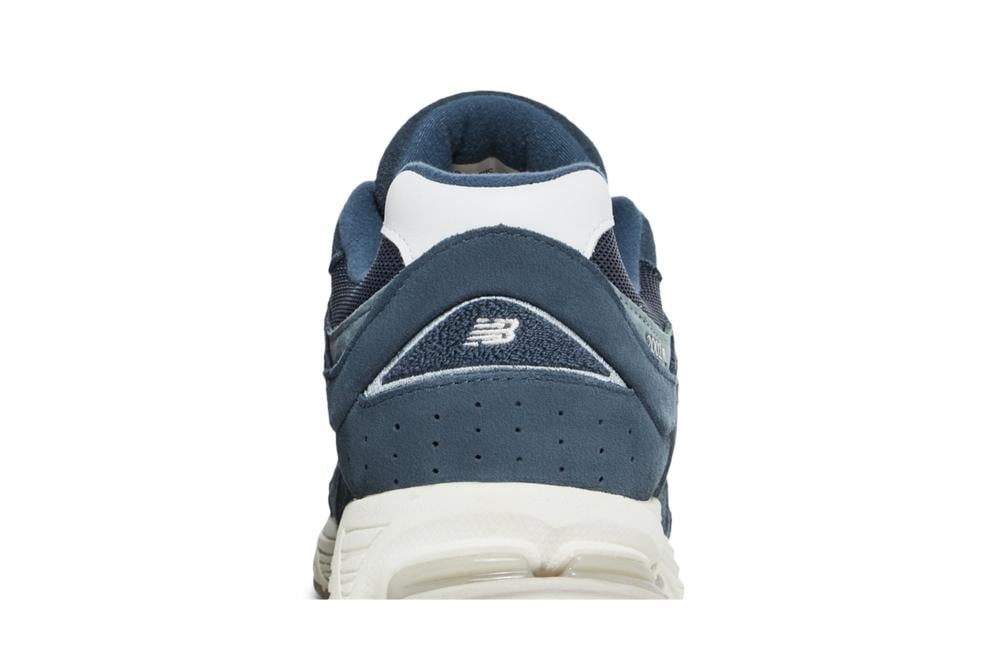 2002R 'Deep Ocean Slate Grey'