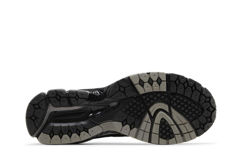 860v2 'Black Grey'