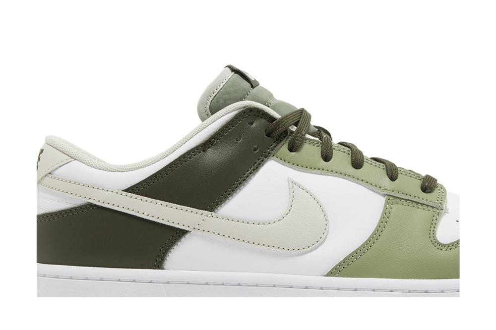 Dunk Low 'Oil Green'