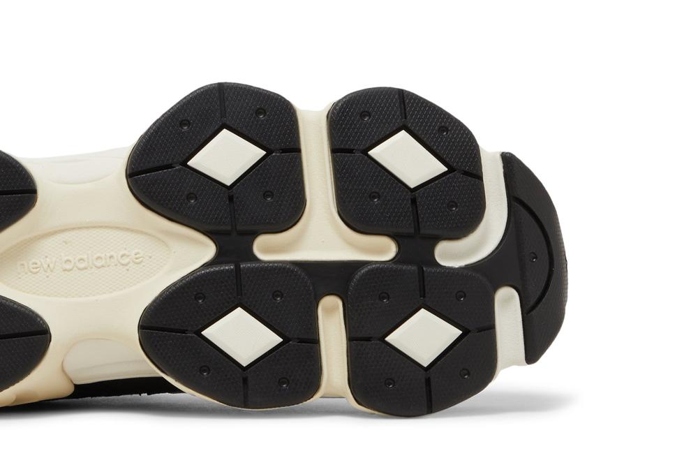 9060 'Black White'