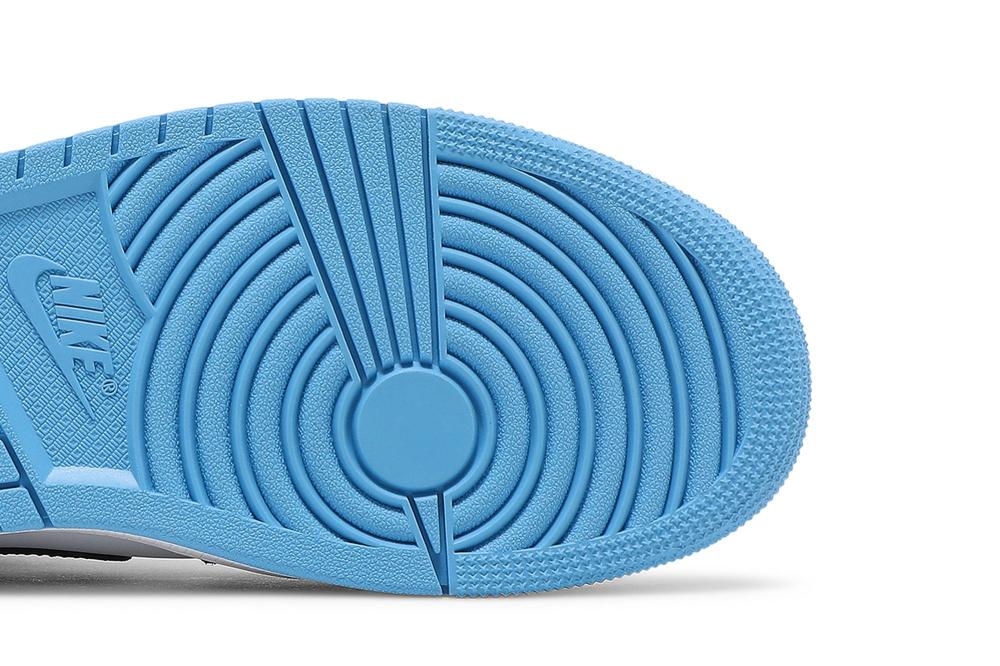 Wmns Air Jordan 1 Mid 'University Blue'