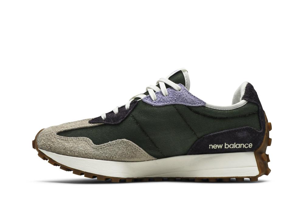 Wmns 327 'Oak Leaf Green'