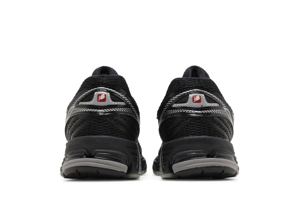 860v2 'Black Grey'
