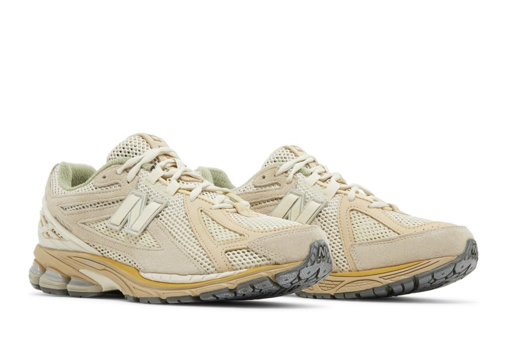 AURALEE x 1906R 'Bone White'