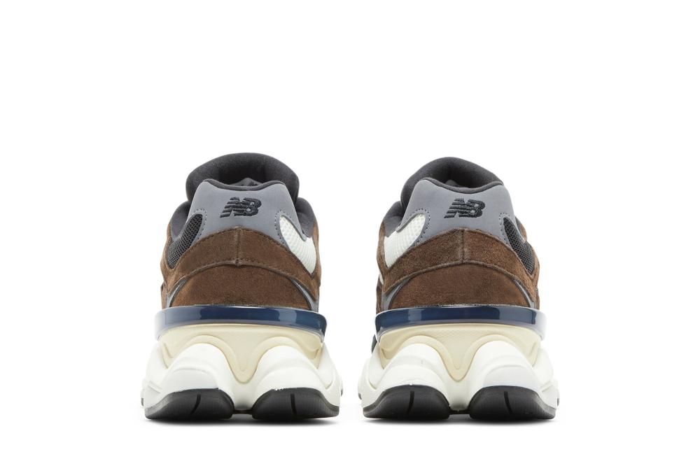 9060 'Brown Black'