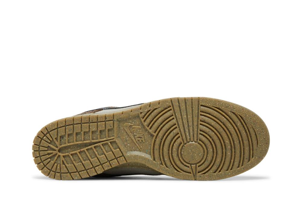 Dunk Low 'Golden Moss'