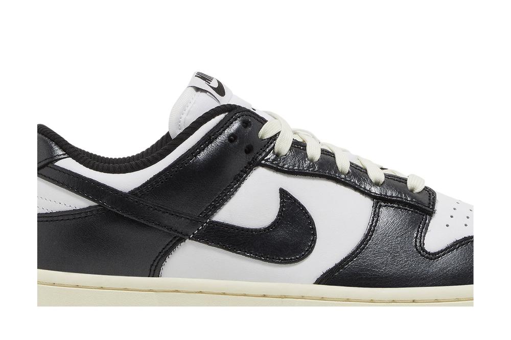 Wmns Dunk Low 'Vintage Panda'