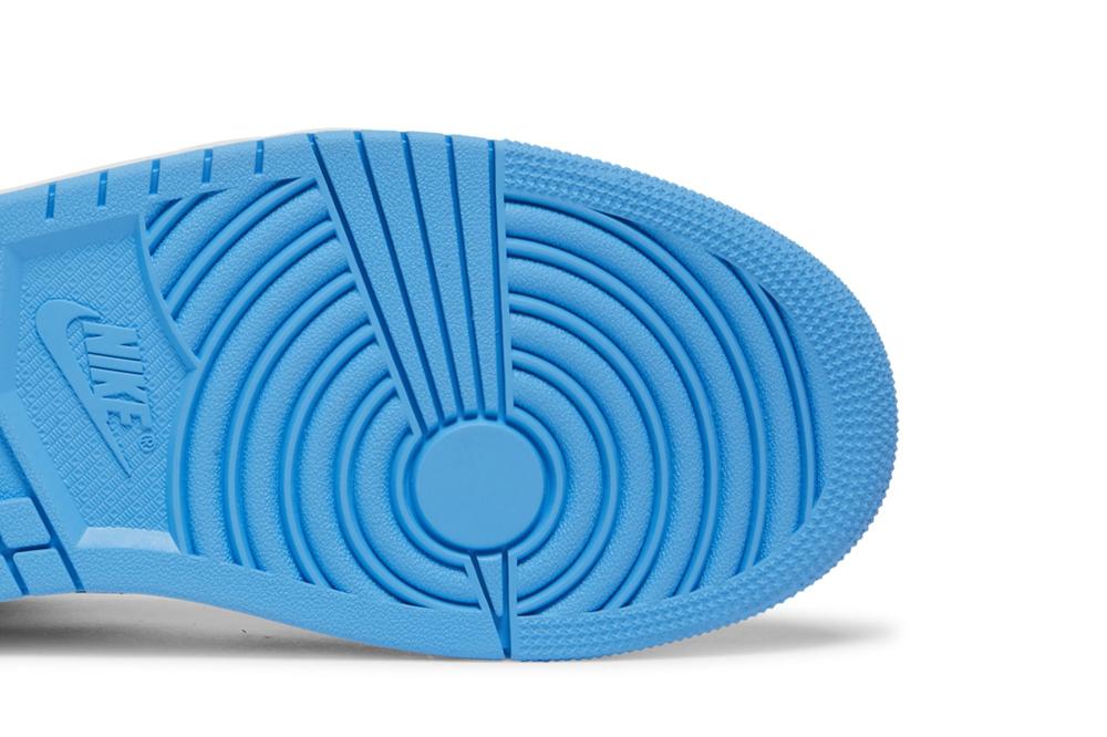 Air Jordan 1 Mid SE 'University Blue'