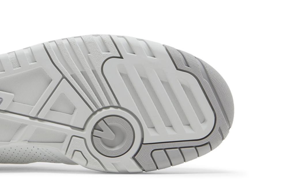 550 'Concrete Black'