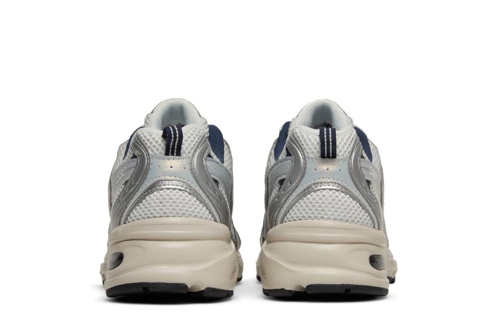 530 'Steel Grey'