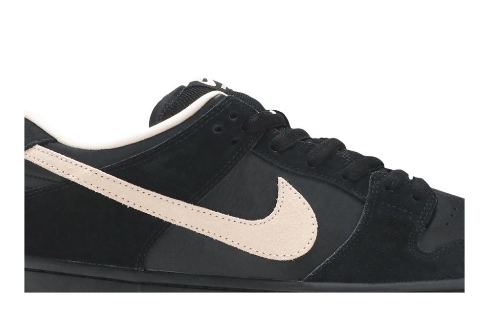Dunk Low SB 'Black Coral'