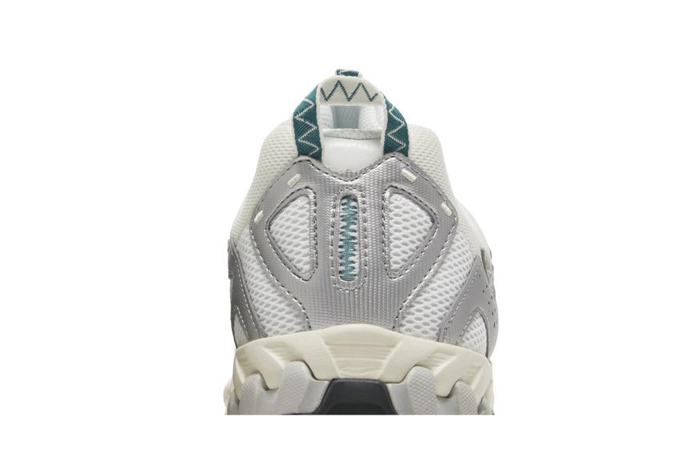 610 'Silver Reflection'