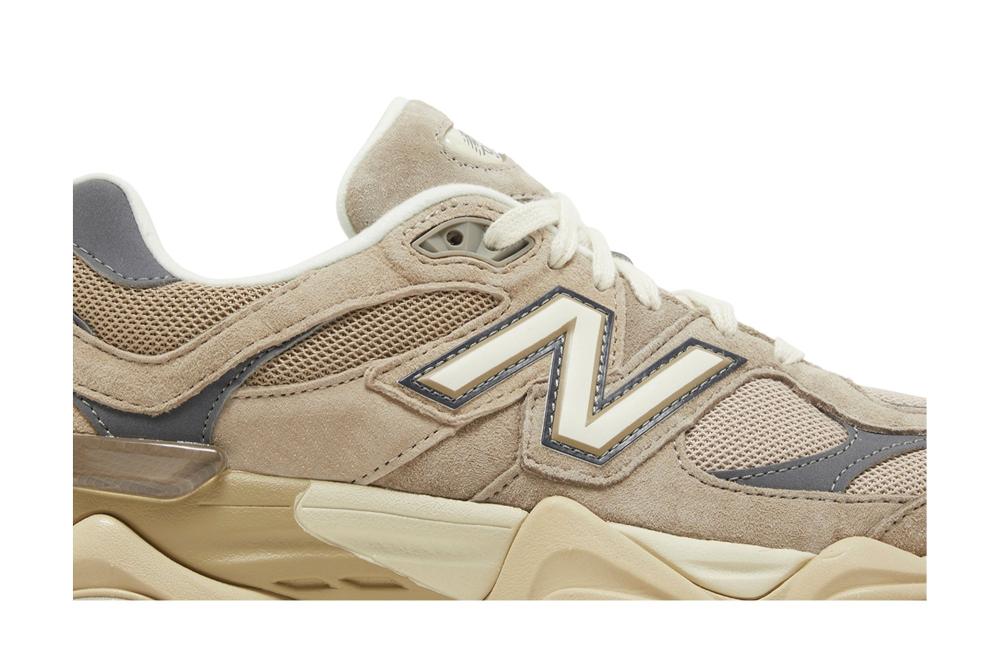 9060 'Driftwood Castlerock'