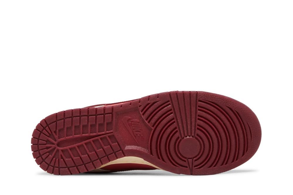 Wmns Dunk Low 'Valentine's Day 2024 Alternate'