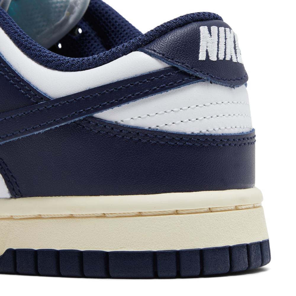 Wmns Dunk Low 'Vintage Navy'