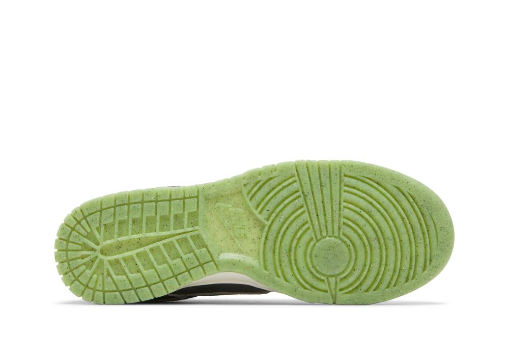 Dunk Low SE 'Halloween - Cauldron'