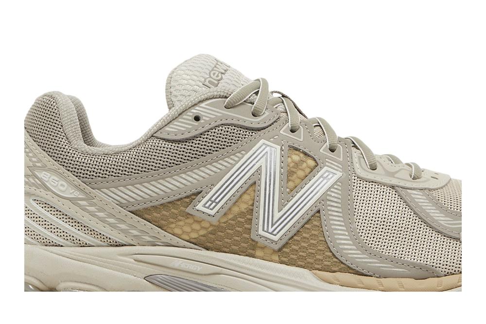 860v2 'Timberwolf Moonbeam'