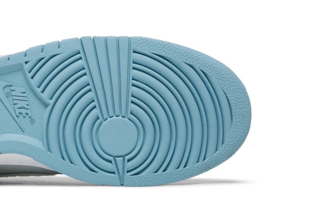 Dunk Low 'Fleece Swoosh - Light Blue'
