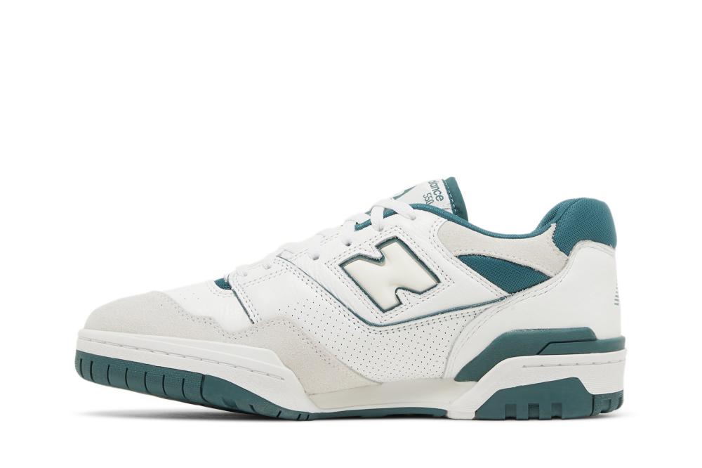 550 'White Vintage Teal'