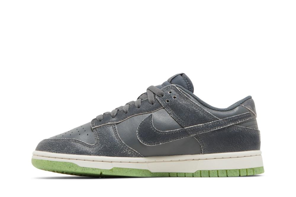 Dunk Low SE 'Halloween - Cauldron'
