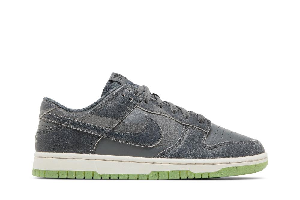 Dunk Low SE 'Halloween - Cauldron'