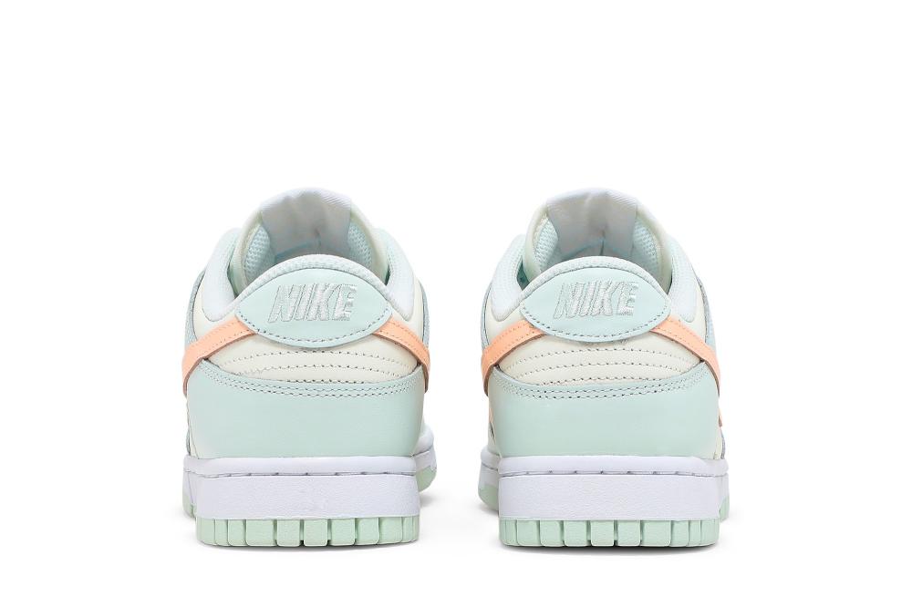 Wmns Dunk Low 'Barely Green'