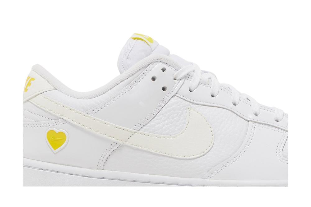Wmns Dunk Low 'Valentine's Day - Yellow Heart'