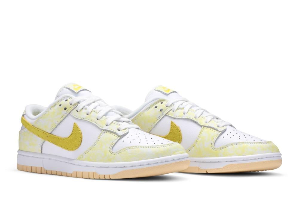 Wmns Dunk Low OG 'Yellow Strike'