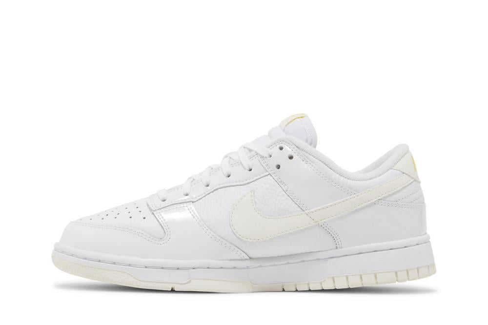 Wmns Dunk Low 'Valentine's Day - Yellow Heart'