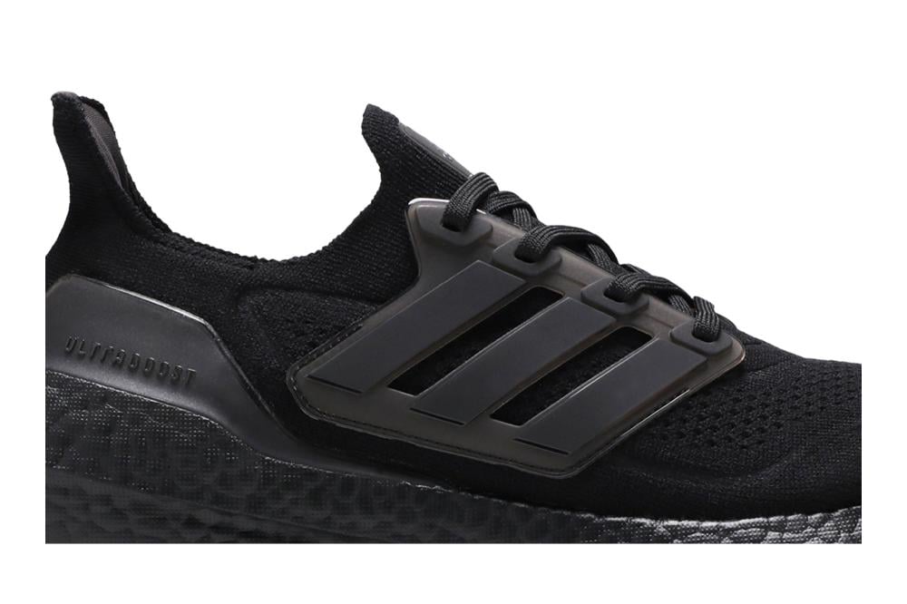 UltraBoost 21 'Triple Black'