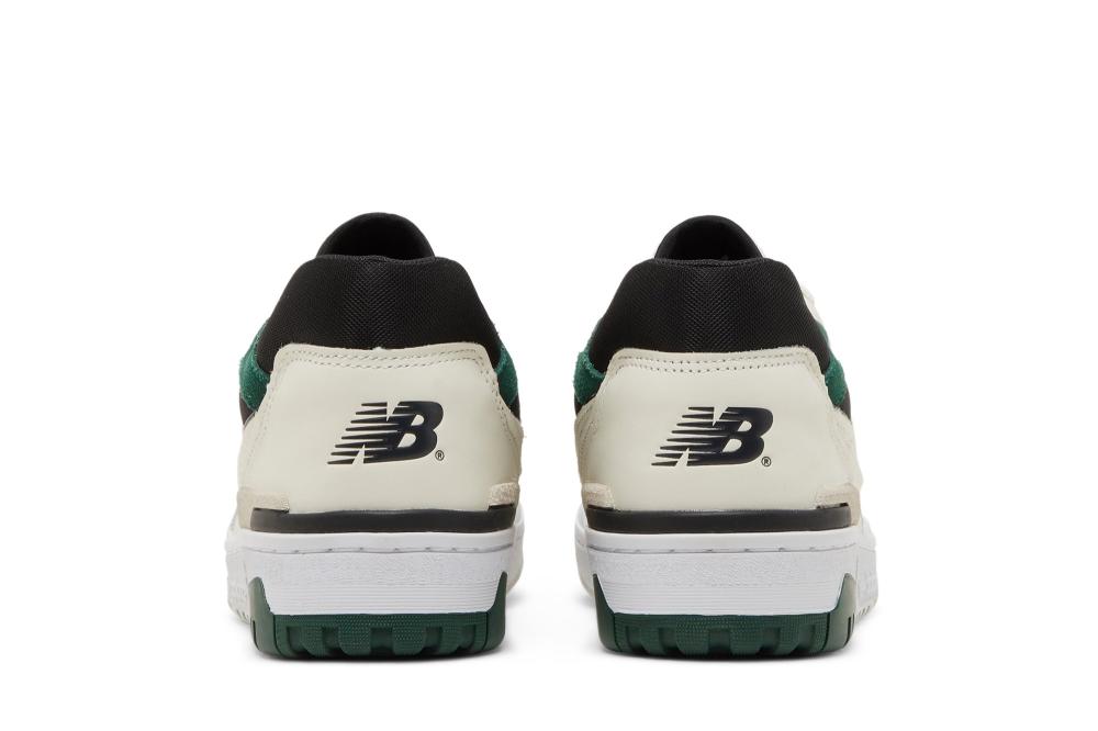 550 'Sea Salt Pine Green'