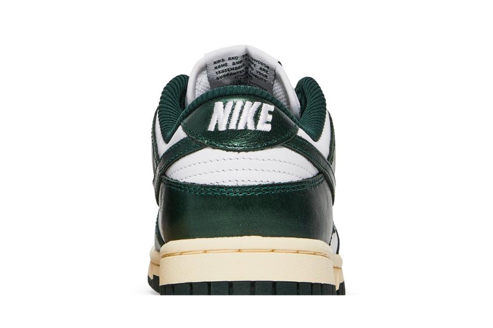 Wmns Dunk Low 'Vintage Green'