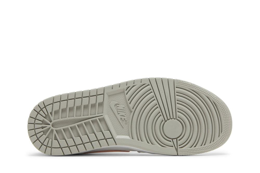Wmns Air Jordan 1 Mid SE 'Light Iron Ore'