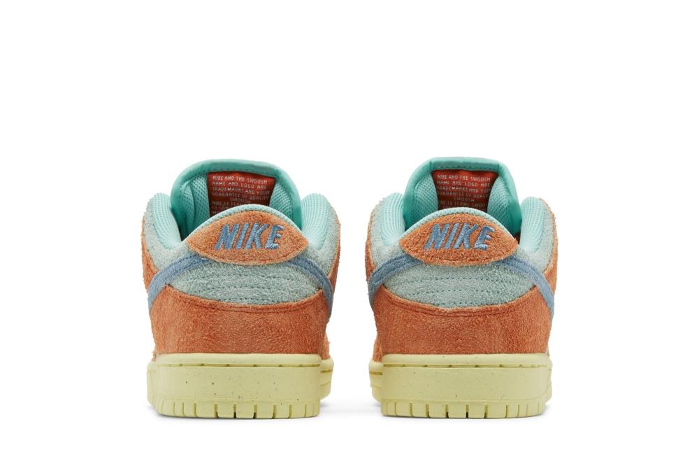 Dunk Low SB 'Orange Emerald Rise'