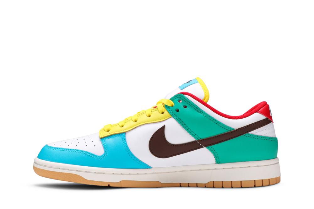 Dunk Low SE 'Free.99 - White'