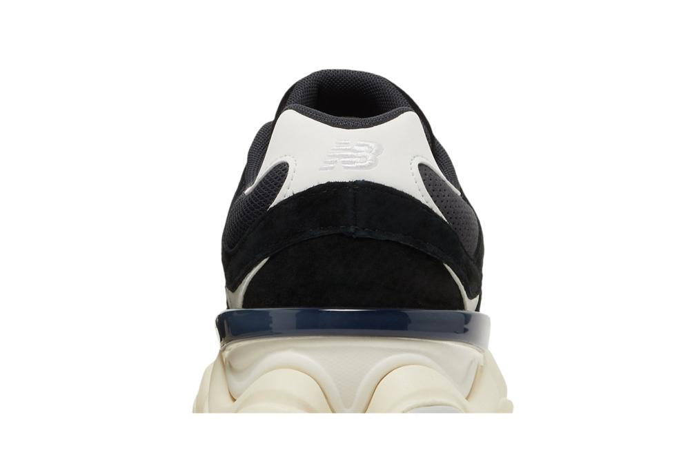 9060 'Black White'