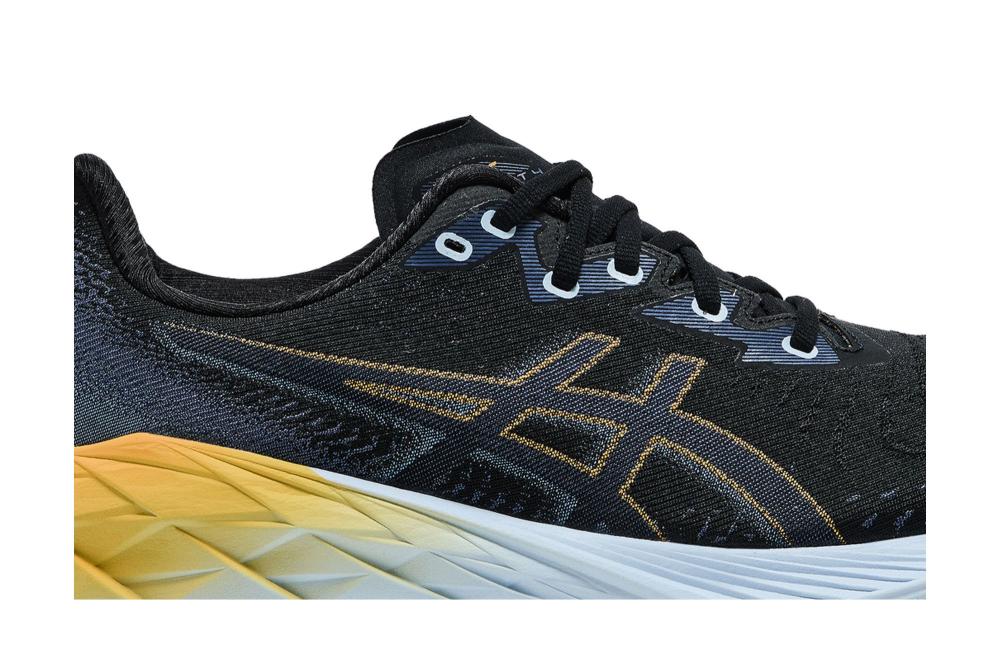 Novablast 4 'Black Thunder Blue'