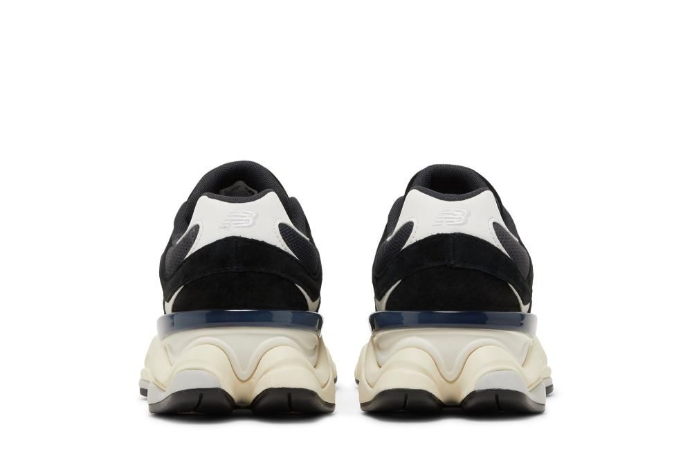 9060 'Black White'