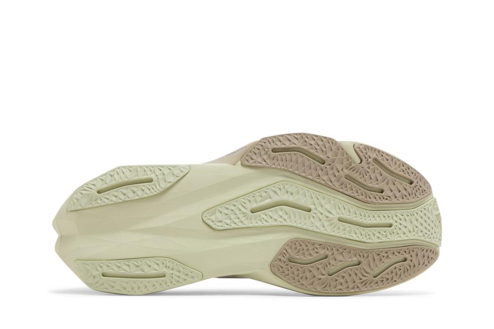 FuelCell Rebel v4 'Linen Lichen Green'