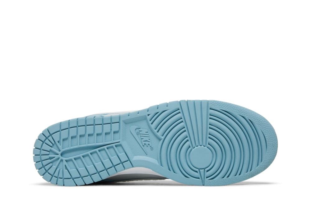Dunk Low 'Fleece Swoosh - Light Blue'