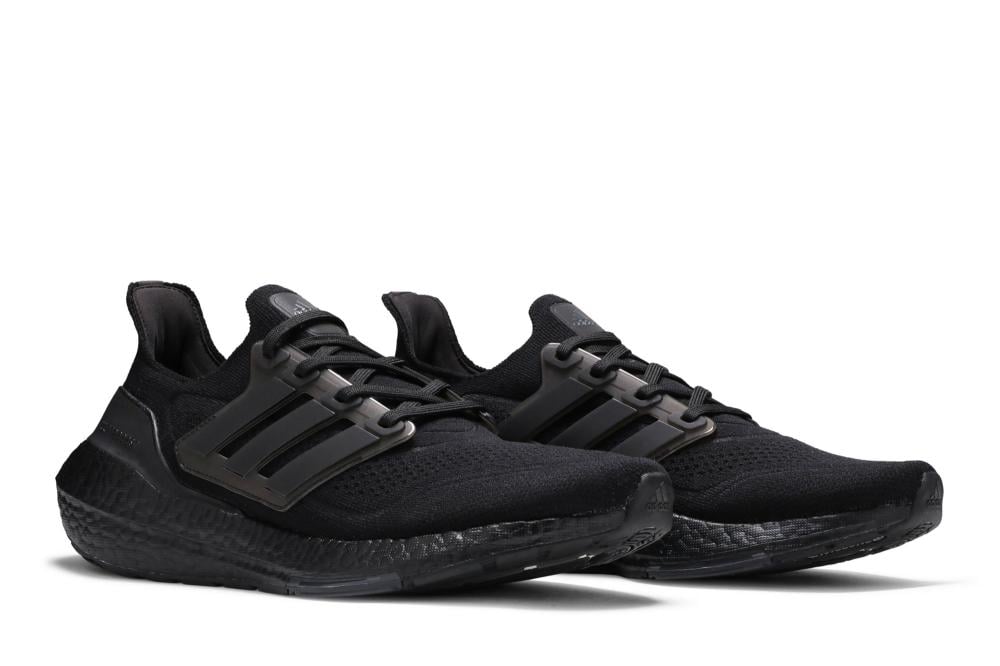 UltraBoost 21 'Triple Black'