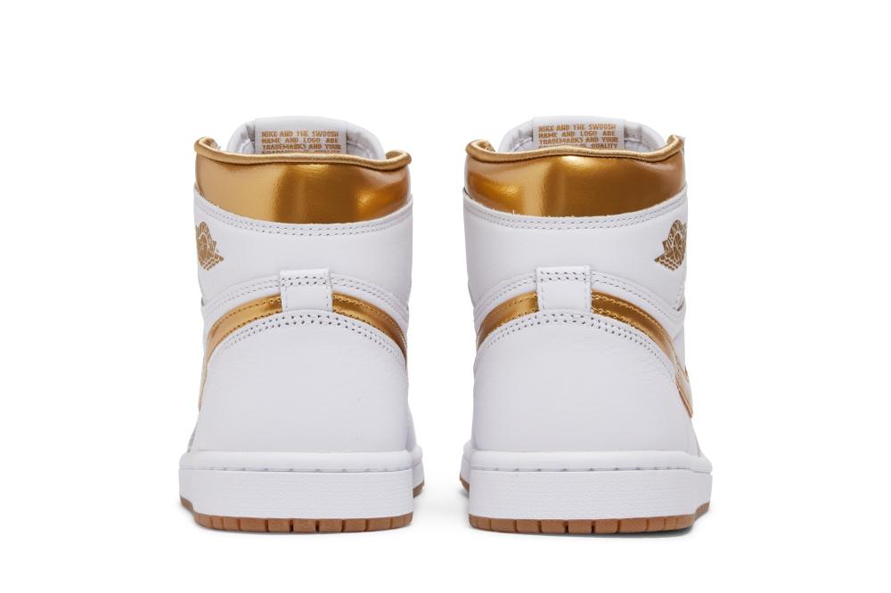 Wmns Air Jordan 1 Retro High OG 'Metallic Gold'