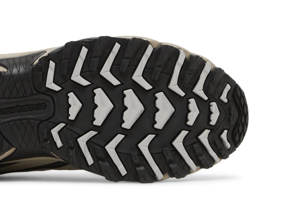 610 'Aluminum Black'