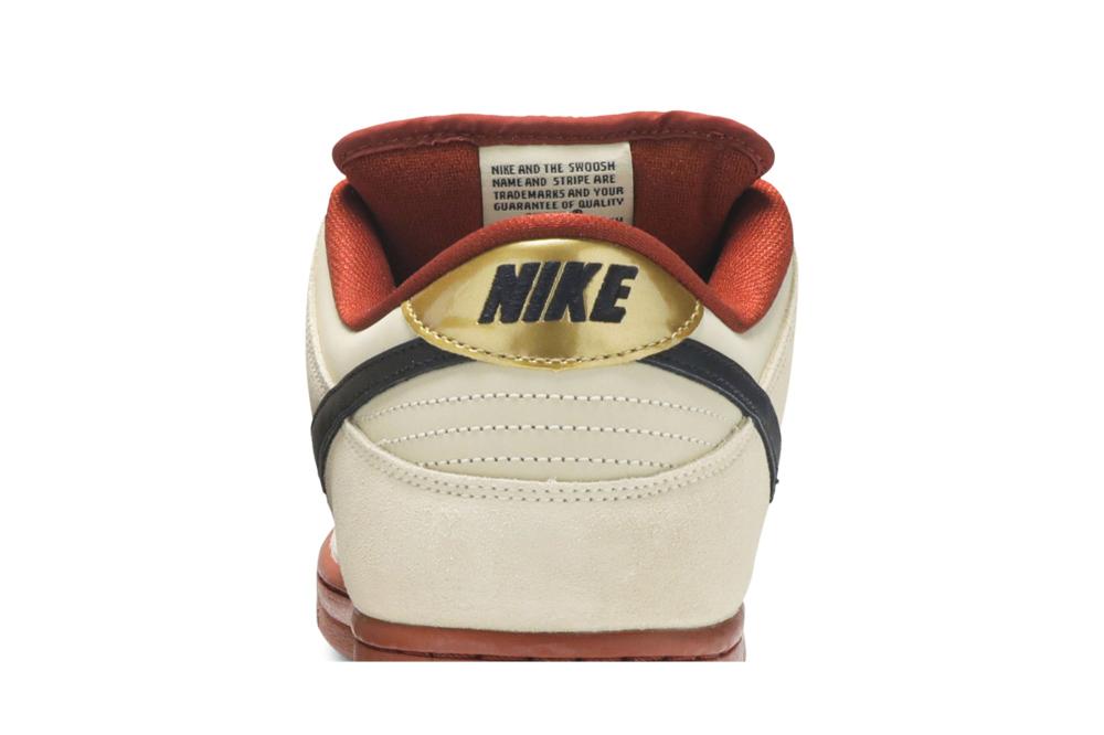 Dunk Low SB 'Muslin'