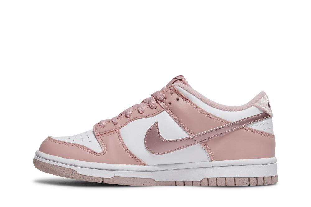 Dunk Low GS 'Pink Velvet'