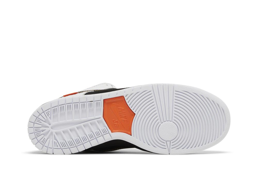 TIGHTBOOTH x Dunk Low SB