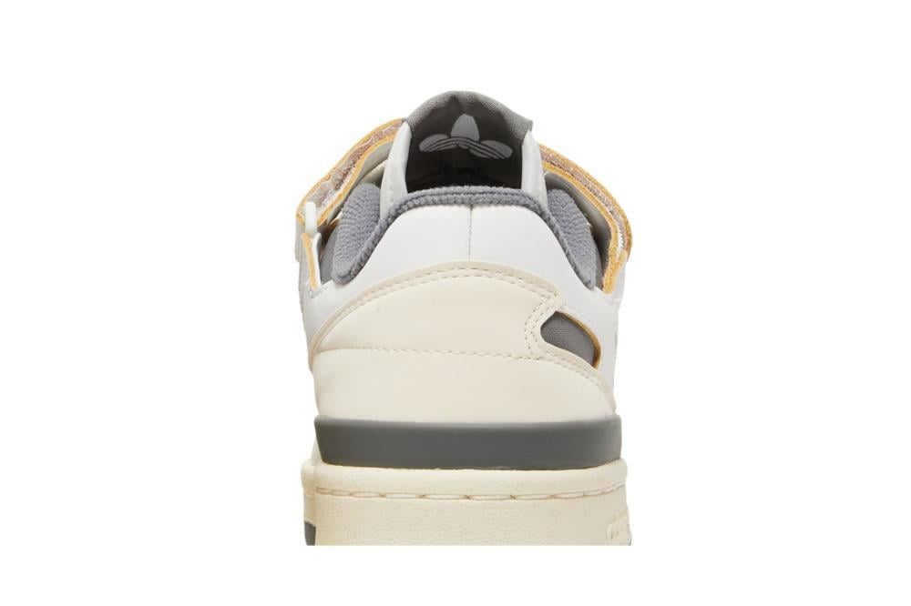 550 'Sea Salt Pine Green'